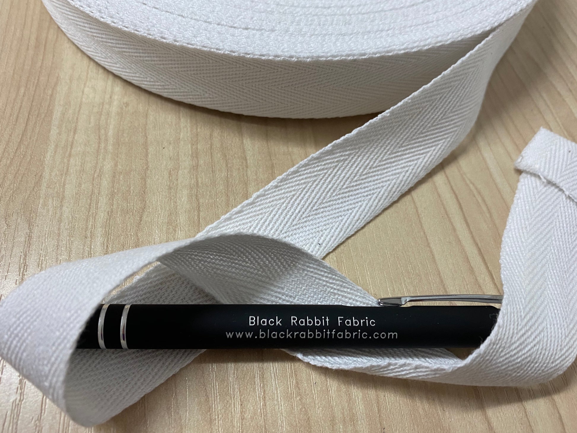 Cotton Twill Tape - white 25mm - Black Rabbit Fabric Inc.